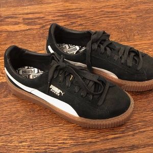 Black Puma suede platform sneakers